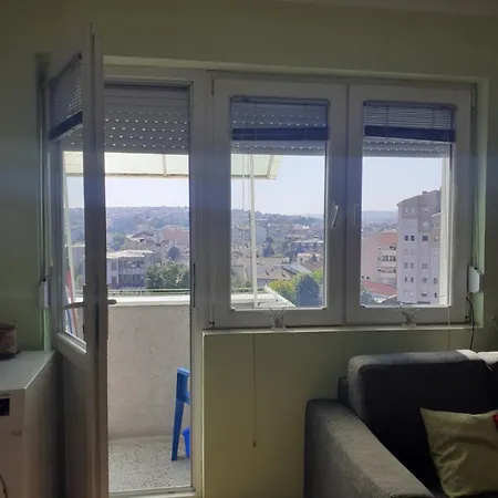 Apartment Square *